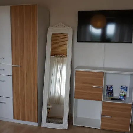 Ferienwohnung In Bodenseenaehe Штоках